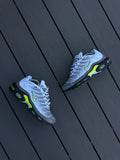 Air max plus “Neon”