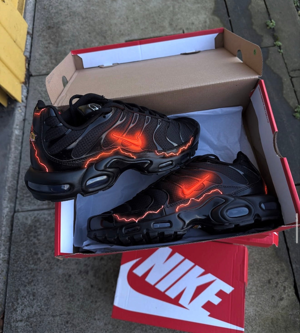 Air max plus - orange lightening