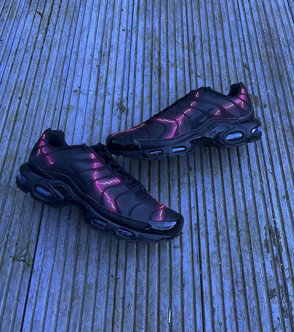 Air max plus - Red lightening leather